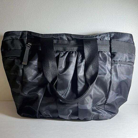 Athleta x Caraa Tote Carryall Bag - Picture 1 of 5